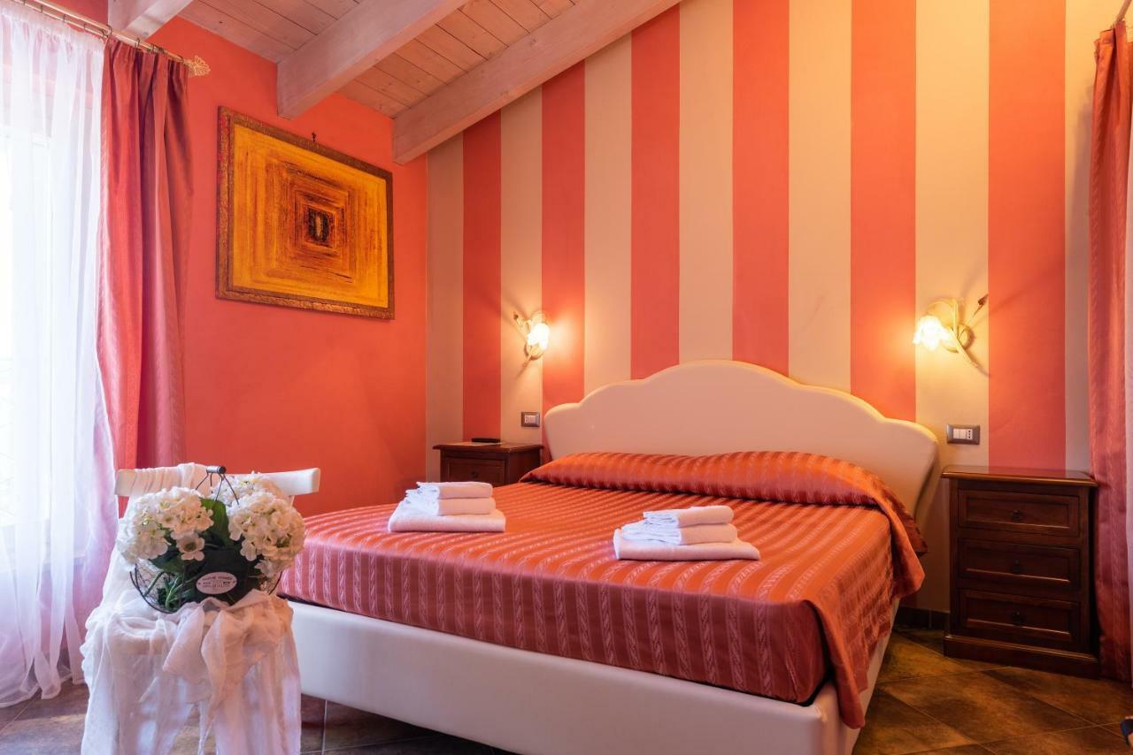 Villa Mery Casale Monferrato Exteriör bild