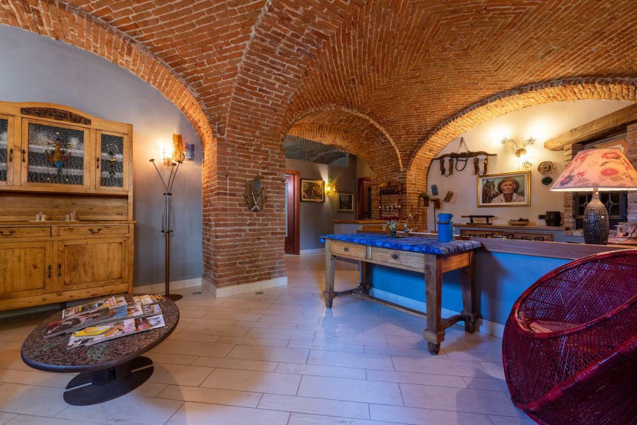 Villa Mery Casale Monferrato Exteriör bild